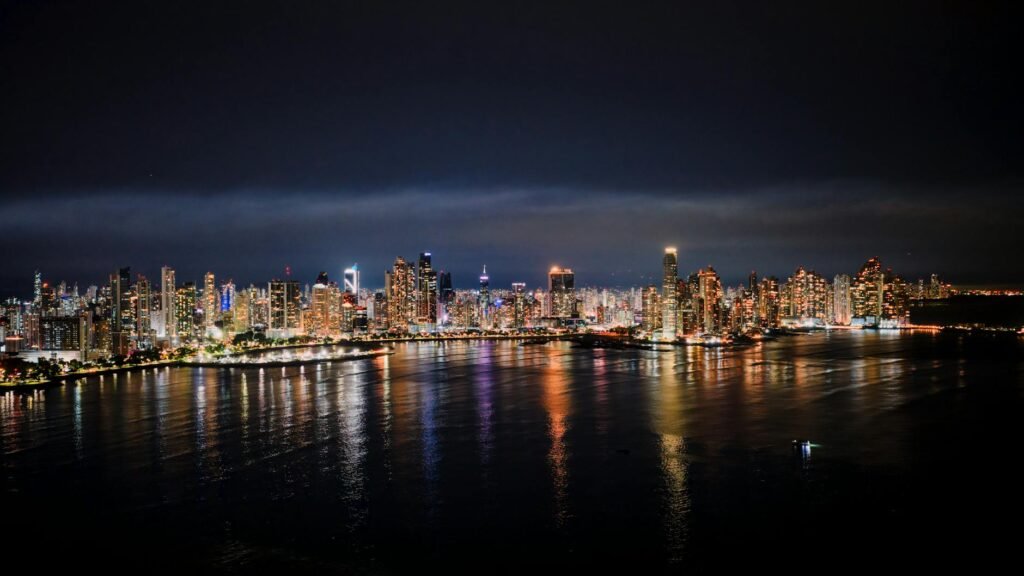 Canal de Panamá: Nuevas Tarifas Impulsan Oportunidades de Inversión