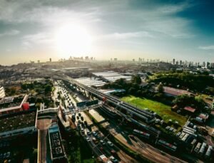 Sector Logístico de Panamá: Oportunidades de Inversión en 2026