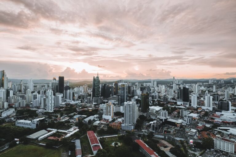 Canal de Panamá Amplía Capacidad: Nuevas Oportunidades Inversión