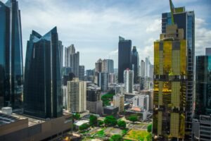 Canal de Panamá Genera Récord de Ingresos en Primer Semestre 2026