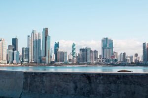 Canal de Panamá: Nuevas Tarifas Impulsan Oportunidades de Inversión